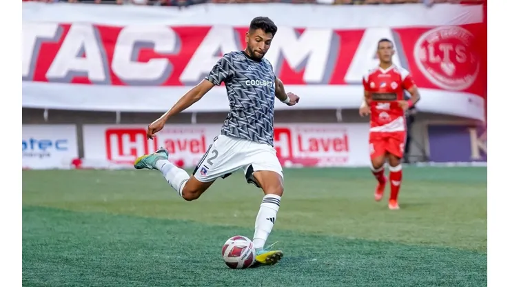 Jeyson Rojas se perfila como titular en Colo Colo ante Ñublense