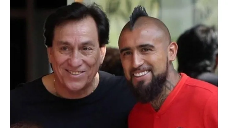 Cóndor Rojas ve complicado el regreso de Arturo Vidal a Colo Colo.
