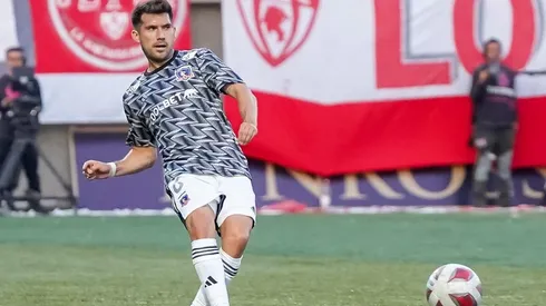 Jorge Valdivia no quiere ver ni en pintura a César Fuentes como lateral derecho.