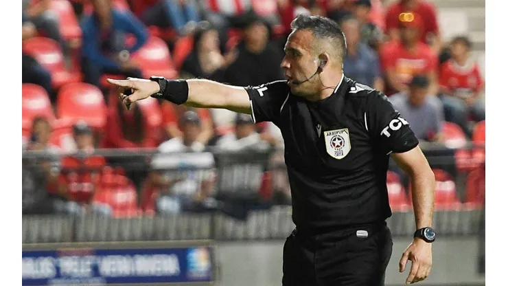 Héctor Jona es designado como árbitro principal para Colo Colo - Ñublense