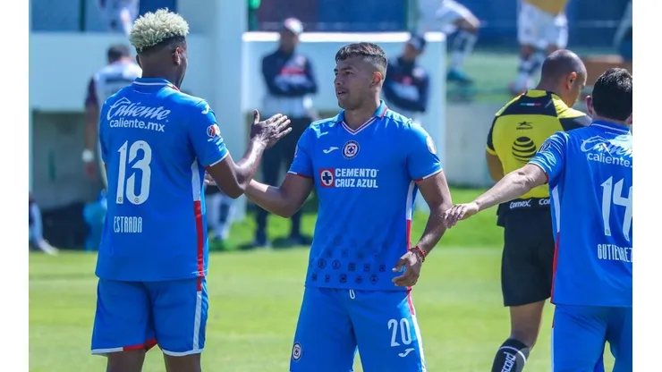 Iván Morales quiere consolidarse en el Cruz Azul.