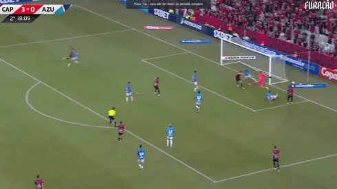 Video: Golazo de taco de Arriagada en su debut con el Paranaense.
