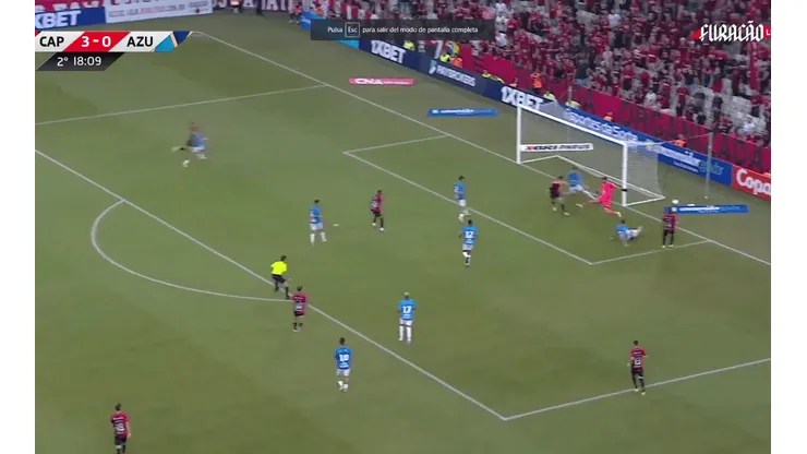 Video: Golazo de taco de Arriagada en su debut con el Paranaense.