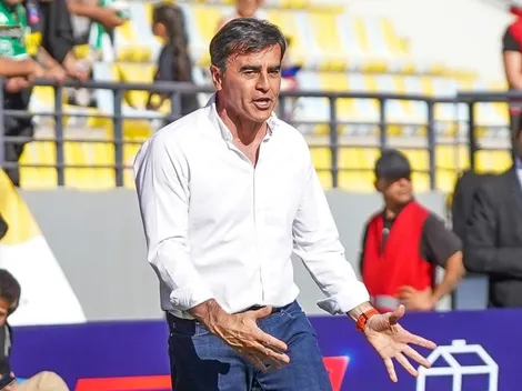 Gustavo Quinteros golpea la mesa y presiona por refuerzos