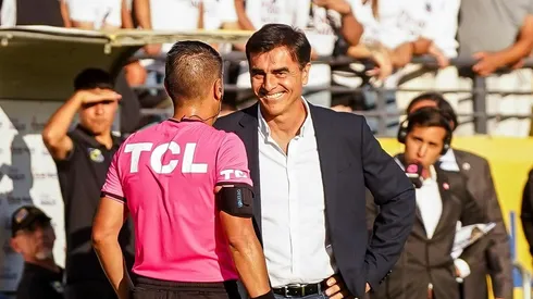 Las críticas de Gustavo Quinteros al arbitraje pueden costarle una dura sanción.
