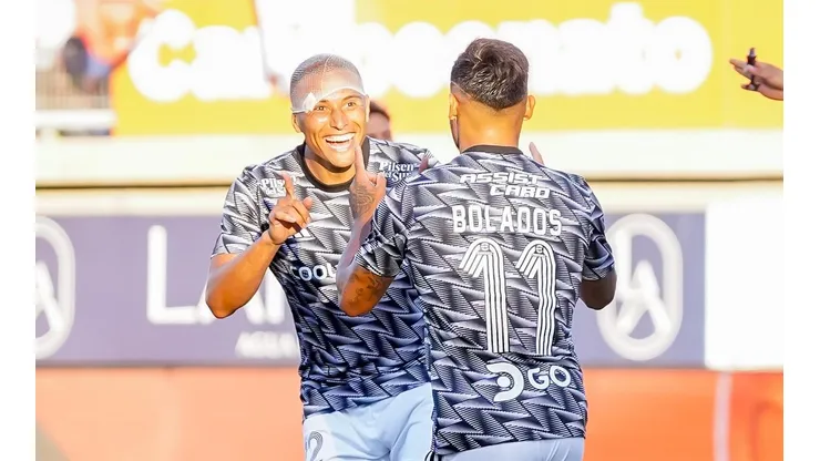 Colo Colo goleó a Deportes Copiapó