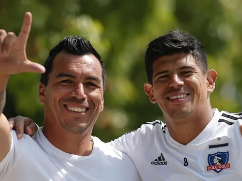 Paredes visita a sus excompañeros en el entrenamiento de Colo Colo