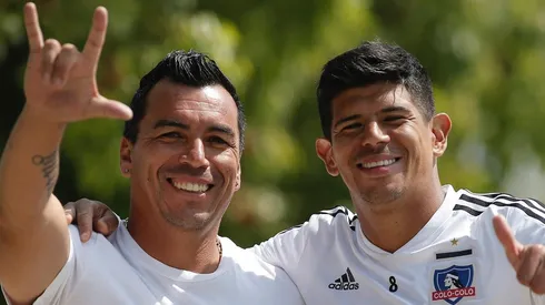 Paredes visita a sus excompañeros en el entrenamiento de Colo Colo.