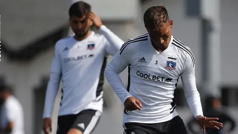 Colo Colo se entrena en la cancha sintética del Monumental.