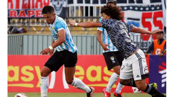 Felipe Flores relata sabrosa anécdota con Maxi Falcón en la Supercopa.