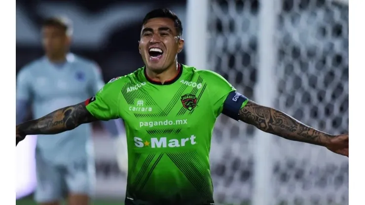 Colo Colo manda oferta por Darío Lezcano