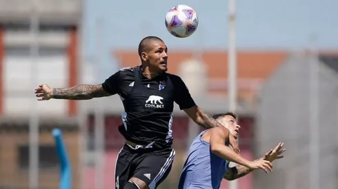 Alan Saldivia está convenciendo a Gustavo Quinteros tras la pretemporada