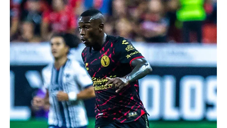 Fabián Castillo llegará a Colo Colo.