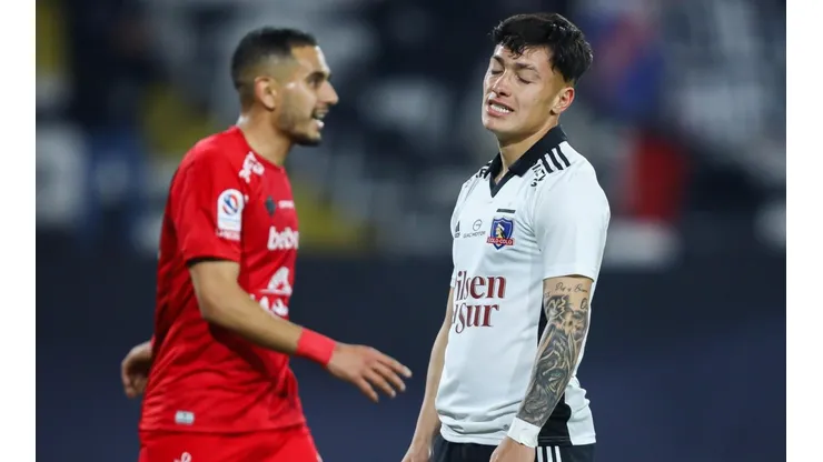 Oferta de Curicó por Zavala no convence a Colo Colo.