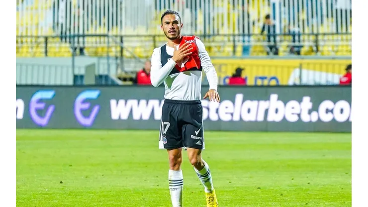 Suazo define su rumbo y afina detalles para llegar a Turquía.