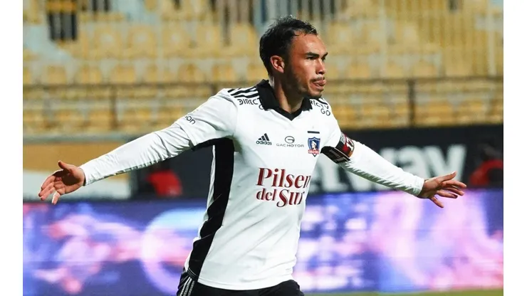 Gabriel Suazo aún no encuentra club.
