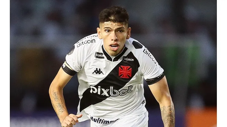 Carlos Palacios viaja el fin de semana para firmar con Colo Colo.