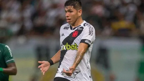 Carlos Palacios a una firma de ser refuerzo de Colo Colo