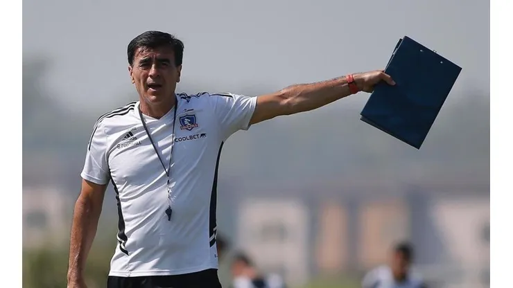 La probable formación de Colo Colo vs Racing.