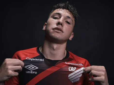 Luciano Arriagada es oficializado en Athletico Paranaense