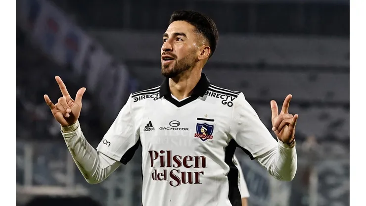 Juan Martín Lucero busca fórmulas para dejar Colo Colo.