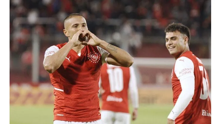 Colo Colo busca cerrar a Leandro Benegas.