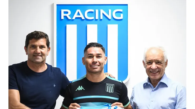 Ahora sí: Racing presente como corresponde a Opazo como refuerzo.
