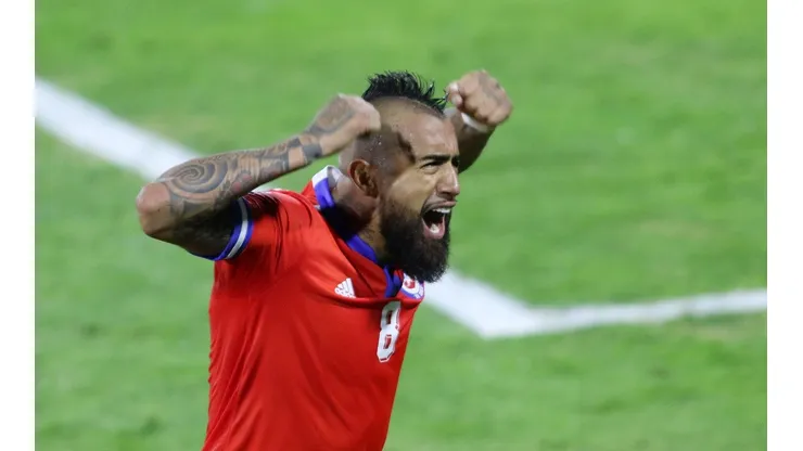Vidal destaca con increíbles notas en curso para ser DT.