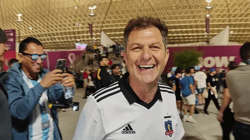 Mosa es sorprendido en Qatar con camiseta de Colo Colo.