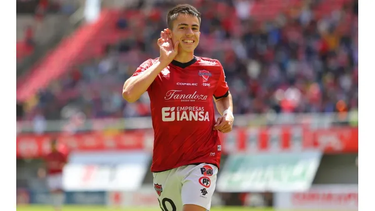 Moya viaja a Chile para encaminar su llegada a Colo Colo.