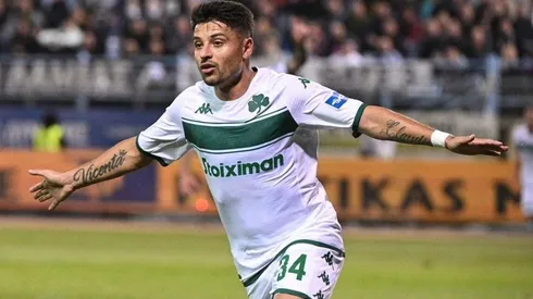 Sebastián Palacios recibe importantes premios en Grecia.