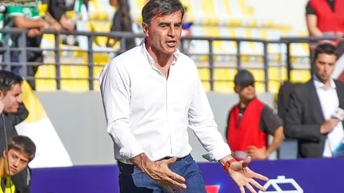 Gualberto Jara le cae con todo a Colo Colo por la demora en los refuerzos.