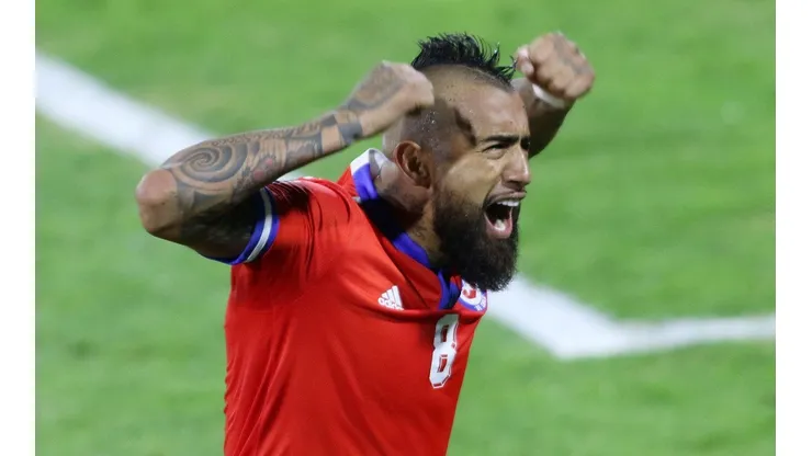 Arturo Vidal descarta retiro de la selección chilena con potente mensaje.
