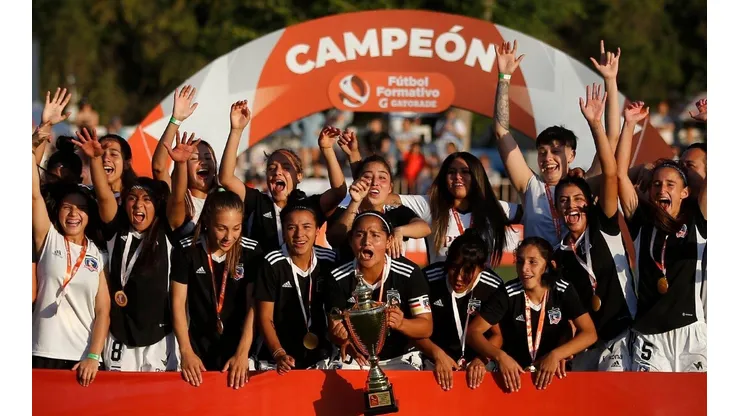 La Sub-19 de Colo Colo Femenino se corona bicampeona del fútbol chileno.