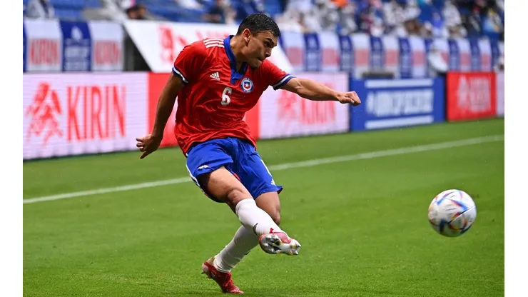 Nayel Mehssatou interesa en Colo Colo para reemplazar a Óscar Opazo