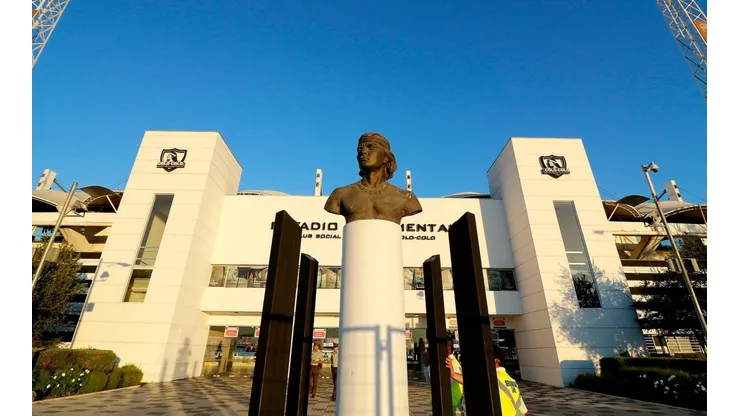Se pusieron a la venta el 14,36% de las acciones de Blanco y Negro.