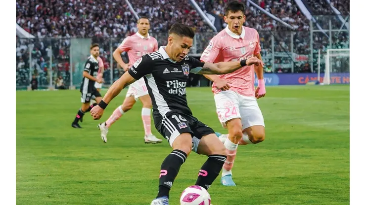 Histórico de Colo Colo no dramatiza ante una posible partida de Óscar Opazo.