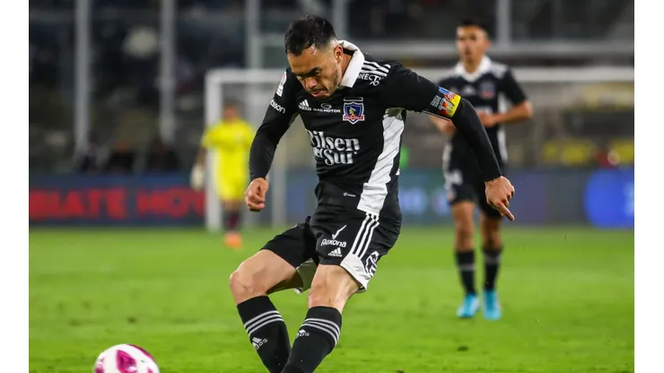 En Colo Colo se cierran la opción de renovar a Suazo.