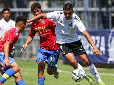 DT de Colo Colo Sub17 llena de flores a Damián Pizarro