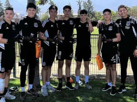 Edu Villanueva se pone la 10 y obsequia guantes a sus compañeros