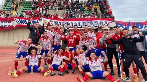 Thomas Osorio es campeón y asciende con Deportes Linares