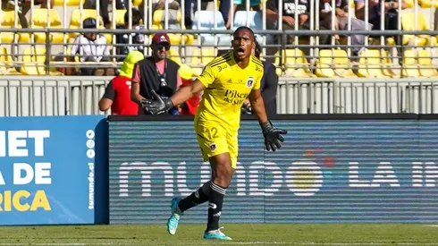 Carabalí encamina su futuro fuera de Colo Colo.