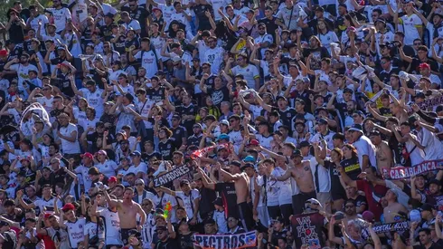 Liga española vuelta loca con el apoyo de hinchas de Colo Colo en Viña.