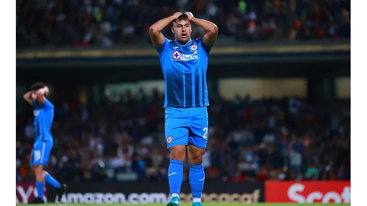 Cruz Azul margina a Morales de la pretemporada y tiene que buscar club.