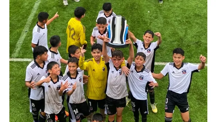 Colo Colo Sub-11 se coronó campeón en Argentina.