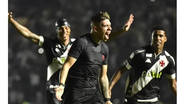 Las fórmulas de Colo Colo para hacerse con el fichaje de Carlos Palacios.