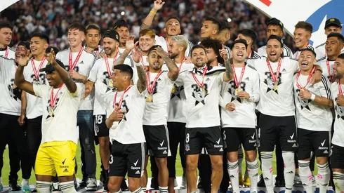 Éxito total la subasta de Colo Colo para aportar con la Teletón.