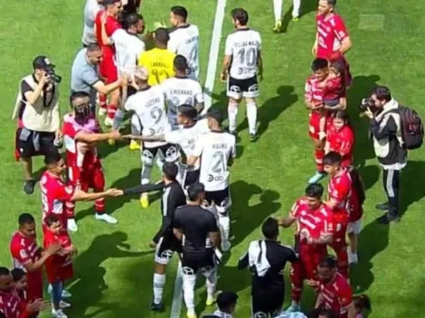 Ñublense realiza pasillo de honor a Colo Colo campeón