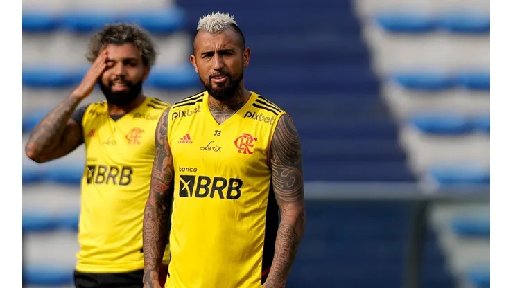 Leyenda brasileña hace añicos a Vidal por mensaje al Real Madrid.