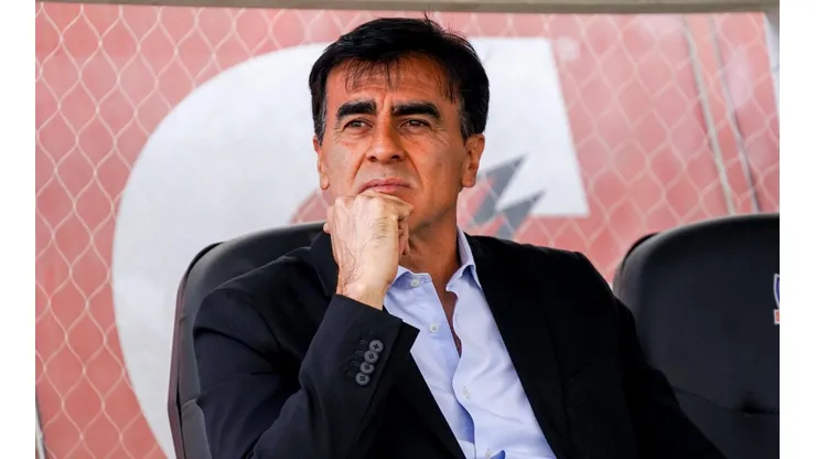 “Seguiré en Colo Colo siempre que demos un paso adelante, sino, hablaré con los dirigentes”.
